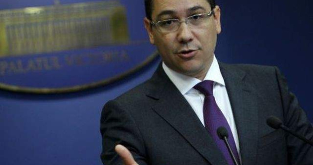 Ponta face lista cartilor favorite si il provoaca pe Basescu