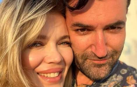 Smiley, mesaj emoționant la început de an. Cum și-a făcut apariția în mediul online cu Gina Pistol și fiica lor VIDEO