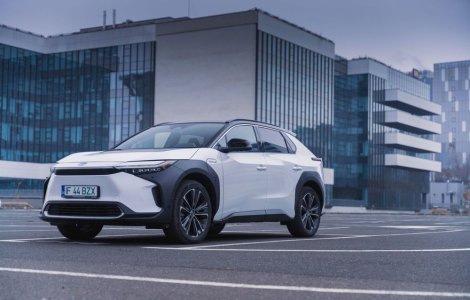 Test drive Toyota bZ4X - Cutezătorii