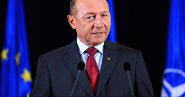 Basescu: Tariceanu "inima zburdalnica" sa citeasca Constitutia!