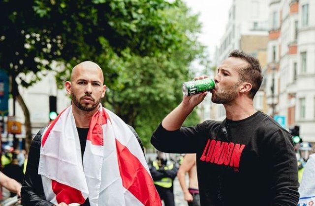 Frații Tate află astăzi dacă vor fi cercetați &icirc;n libertate. Milionarii neagă acuzațiile