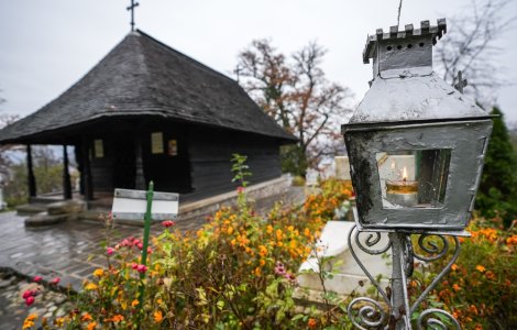 Când pica Paștele în 2023. Câte zile libere avem