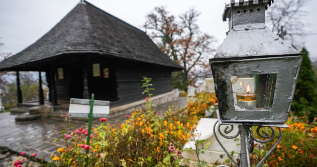 Când pica Paștele în 2023. Câte zile libere avem