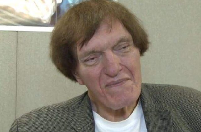 Un celebru actor din filmul James Bond a murit la 74 de ani