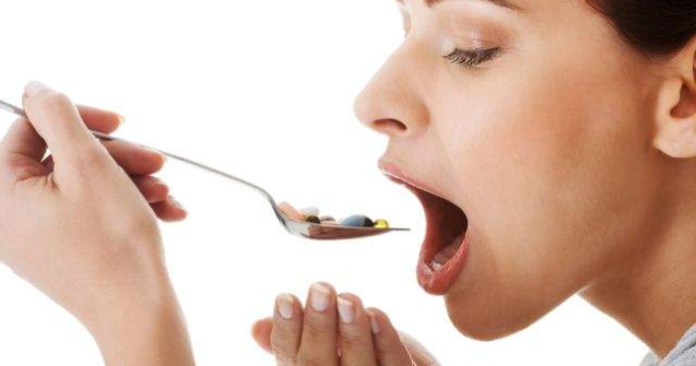  Top   Foto  Cele mai CIUDATE lucruri gasite de doctori in stomacul unui om