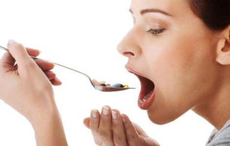  Top   Foto  Cele mai CIUDATE lucruri gasite de doctori in stomacul unui om