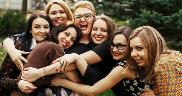 Cele mai frumoase mesaje de felicitare de 8 Martie pentru femeile din viața ta