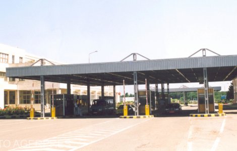 Percheziții în mai multe puncte de frontieră cu Republica Moldova