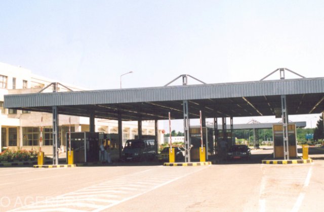 Percheziții &icirc;n mai multe puncte de frontieră cu Republica Moldova