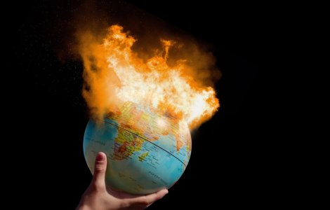 Fenomene meteo extreme în lume: incendii, furtuni, coduri de zăpadă și îngheț