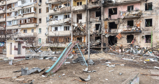 Un elicopter s-a prăbușit lângă o grădiniță din Brovarî