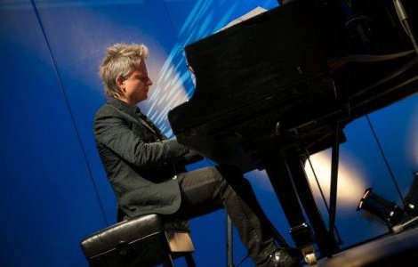  Video  Cel mai rapid pianist din lume va concerta in Romania