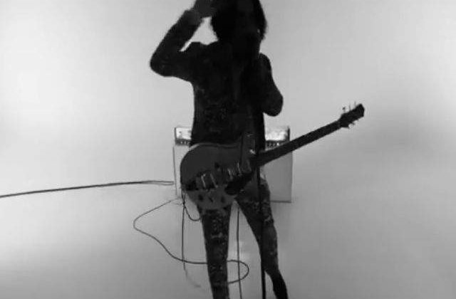 [Video] Jack White concerteaza in premiera in Bucuresti