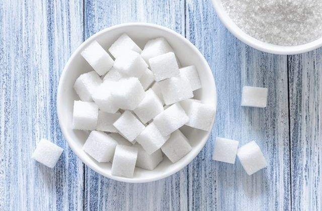 Atentie la DULCIURI! Zaharul, mai periculos decat SAREA!