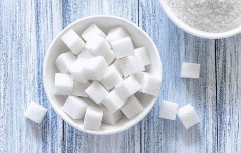 Atentie la DULCIURI! Zaharul, mai periculos decat SAREA!