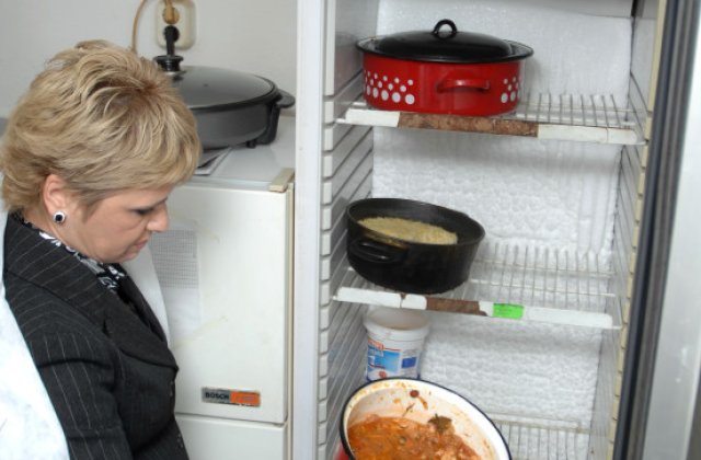 Afterschool la standarde europene cu mizerie și m&acirc;ncare expirată. Inspectorii ANPC au &icirc;nchis centrul