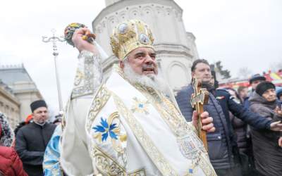 Patriarhul Daniel cere...