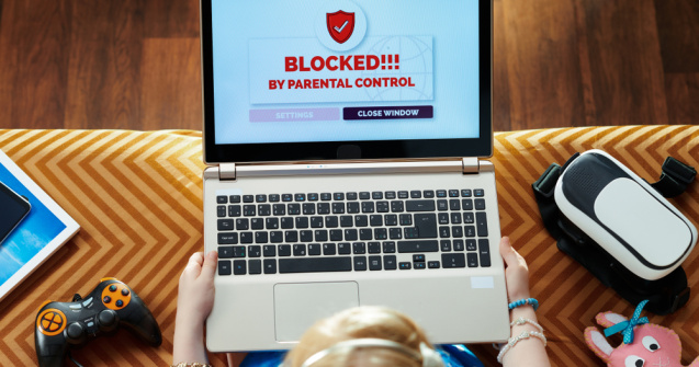 Control parental pe mai multe dispozitive și aplicații. Cum funcționează