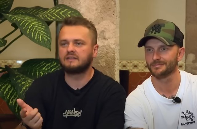 Cătălin Bordea, părăsit de tată &icirc;n copilărie. Ce a povestit la America Express: &bdquo;M-a lăsat pe un scaun &icirc;n autobuz&rdquo;