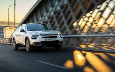 Test drive Citroen C4 X...