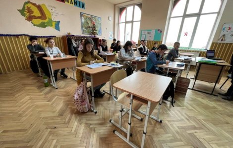 Copiii din Daneș pot numi acasă școala renovată de un ONG cultural