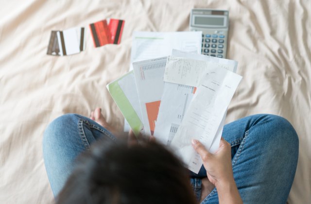 Ratele răm&acirc;n mari și &icirc;n 2023: Rom&acirc;nii cu credite &icirc;n IRCC vor trece printr-un șoc &icirc;n aprilie. Care sunt veștile despre ROBOR