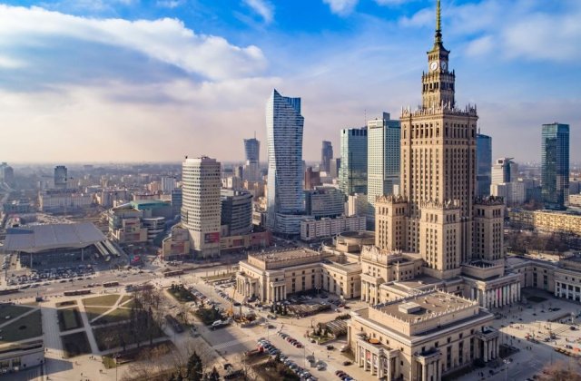 Mașinile diesel mai vechi de 18 ani vor fi interzise &icirc;n Varșovia din 2024