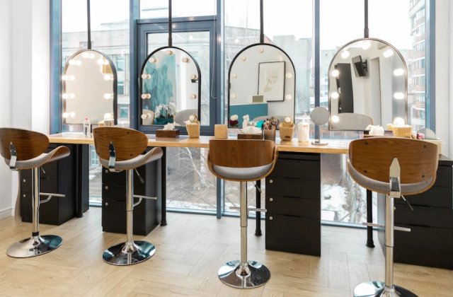 Lista de echipamente esențiale pentru salonul de &icirc;nfrumusețare