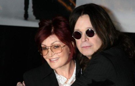 Sharon Osbourne: Mi-am taiat venele sa imi arat dragostea