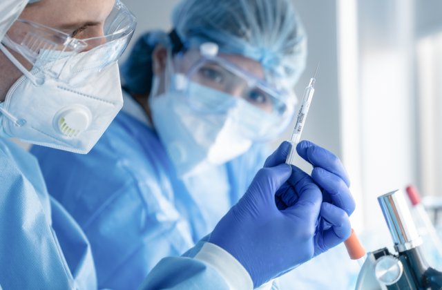 OMS a decis să mențină &icirc;n continuare nivelul maxim de alertă pentru COVID-19