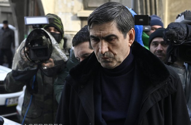 Stenograme &icirc;n dosarul de la DNA al familiei Pițurcă. Fostul selecționer și fiul lui au driblat arestul. Țuțu: &bdquo;Aducem marfa. &Icirc;mpărțim la 3? Da!&rdquo;