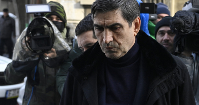 Stenograme în dosarul de la DNA al familiei Pițurcă. Fostul selecționer și fiul lui au driblat arestul. Țuțu: „Aducem marfa. Împărțim la 3? Da!”