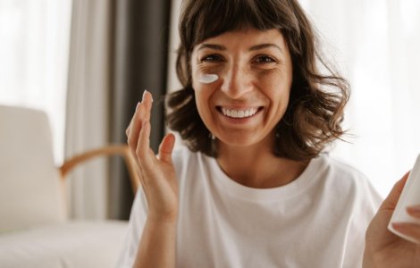 10 modalități prin care poți reduce îmbătrânirea prematură a pielii