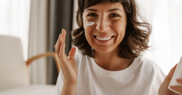 10 modalități prin care poți reduce îmbătrânirea prematură a pielii