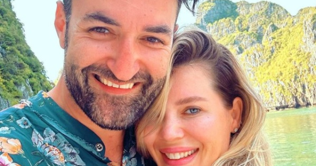 Gina Pistol și Smiley fac nunta. Ce a declarat prezentatorea despre ziua cea mare și despre rochia de mireasă