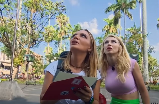 Andreea Bălan și Andreea Antonescu, ajutate de un șofer daltonist. Vedetele s-au panicat