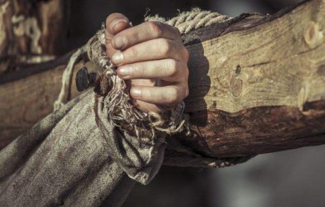  Top  TOP 10 cele mai BRUTALE metode de tortura din istorie