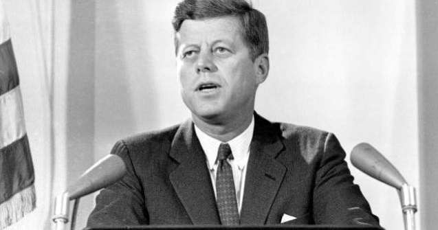 J.J. Abrams va face un serial despre asasinarea lui JFK