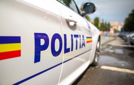 A încercat să își incendieze iubita după ce a răpit-o și a băgat-o cu forța în portbagaj