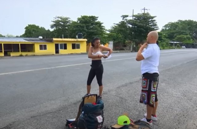 Melinda, autostop &icirc;n sutien la America Express. Care a fost reacția soțului ei: &bdquo;Nu suntem pe plajă, suntem...&rdquo;