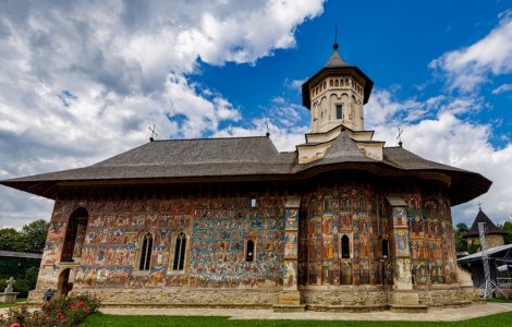 Incendiu la mănăstirea Sihăstria Putnei din Suceava. Nu au fost înregistrate victime