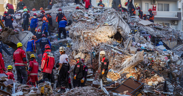 Bilanţul cutremurelor care au devastat Turcia şi Siria a trecut de 15.000 de morţi. OMS: în total, 23 de milioane de oameni ar putea fi afectați