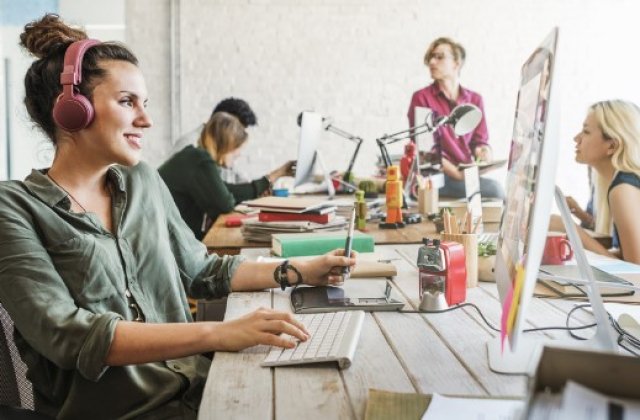 Cum să &icirc;ncurajezi creativitatea la locul de muncă