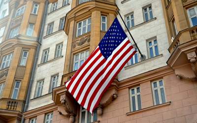 Ambasada SUA la Moscova le-a...