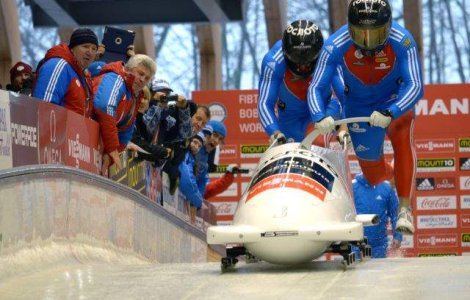 DECIZIE! Femeile vor putea concura alaturi de barbati la bob