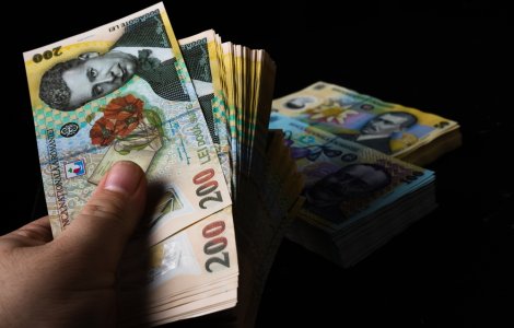 Noi vouchere oferite de stat pentru 50.000 de români