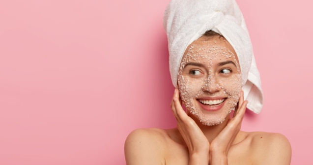 Cinci beneficii ale exfolierii pielii