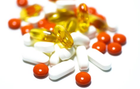 Românii, mai atenți la mâncare, dar nu și la suplimente. Iau vitamine după ureche