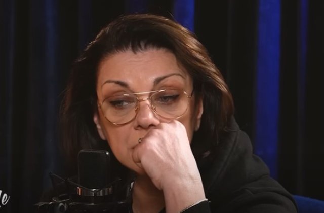 Carmen Tănase, despre lupta cu kilogramele &icirc;n plus: &bdquo;Acasă măn&acirc;nc mai mult cu capul &icirc;n frigider&rdquo;