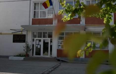 Teama de cutremur mută elevii din școlile lor. Autoritățile au anunțat relocarea